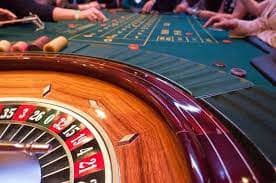 grabwin slot live-dealer studio with HD cameras and professional dealers